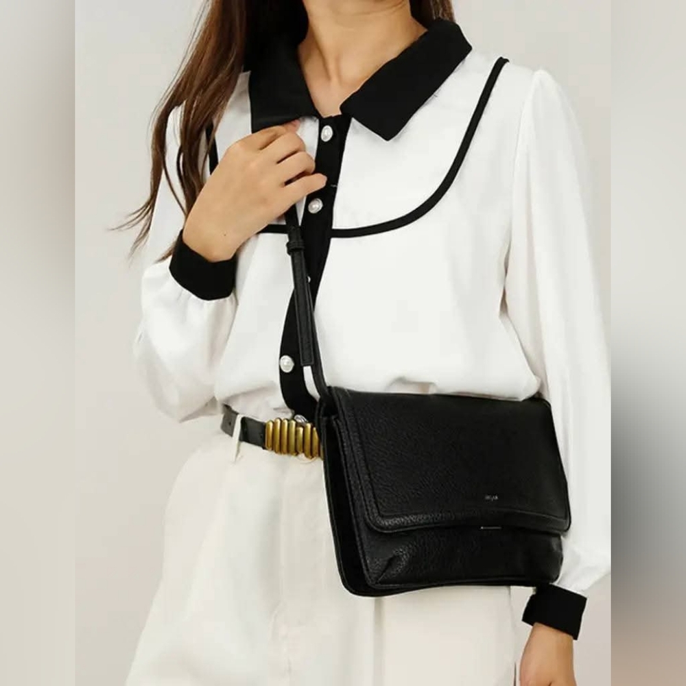 COLAB VEGA Crossbody Bag